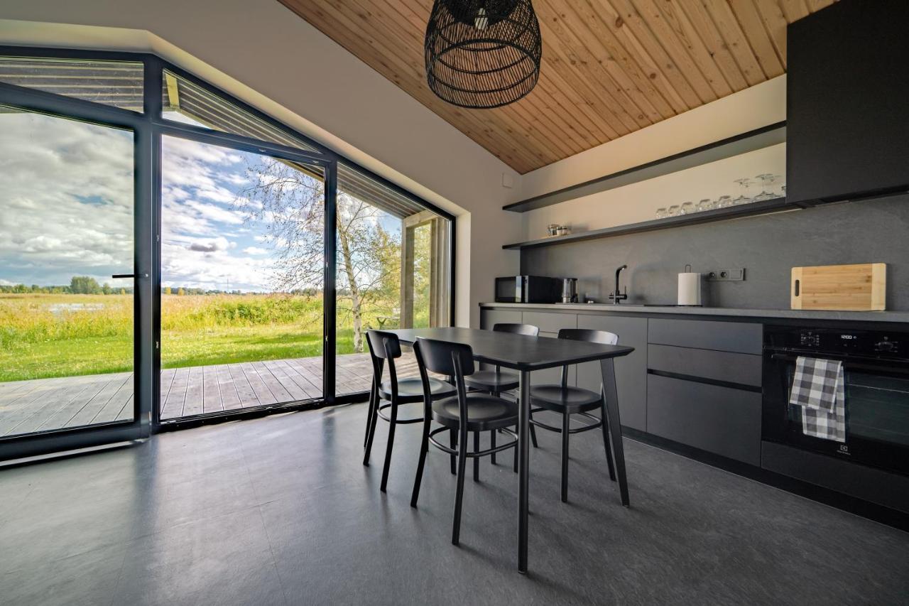Villa Lielpiles à Radzinciems Extérieur photo